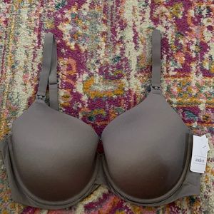 Grey nursing t shirt bra